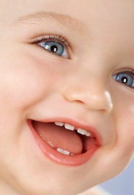 прорезывание зубов у детей фото десны