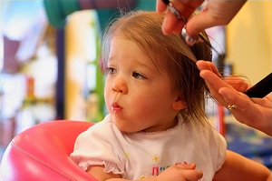 Как подстричь волосы ребенку в домашних условиях